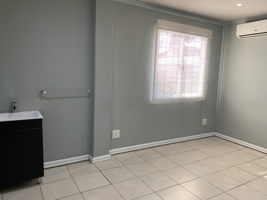 To Let commercial Property for Rent in Durban North KwaZulu-Natal