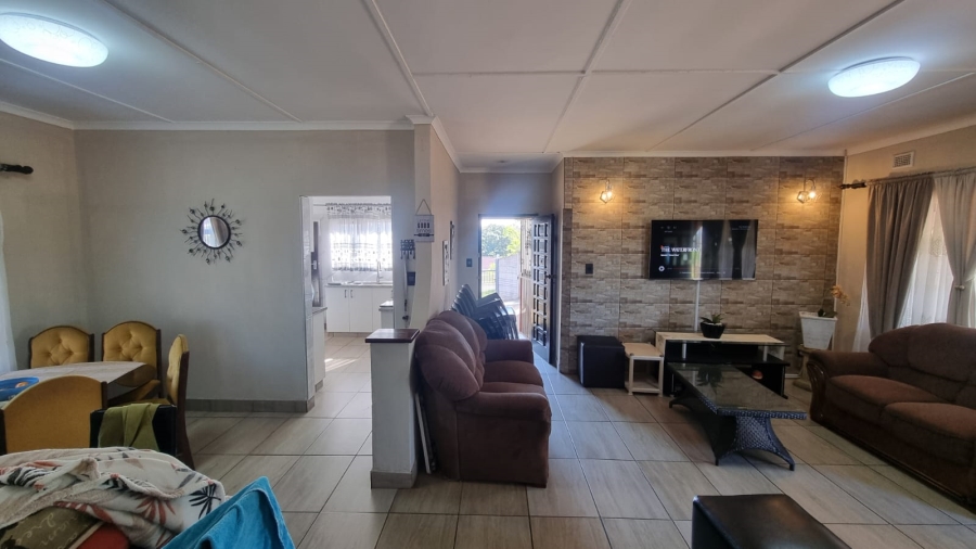 3 Bedroom Property for Sale in Margate KwaZulu-Natal