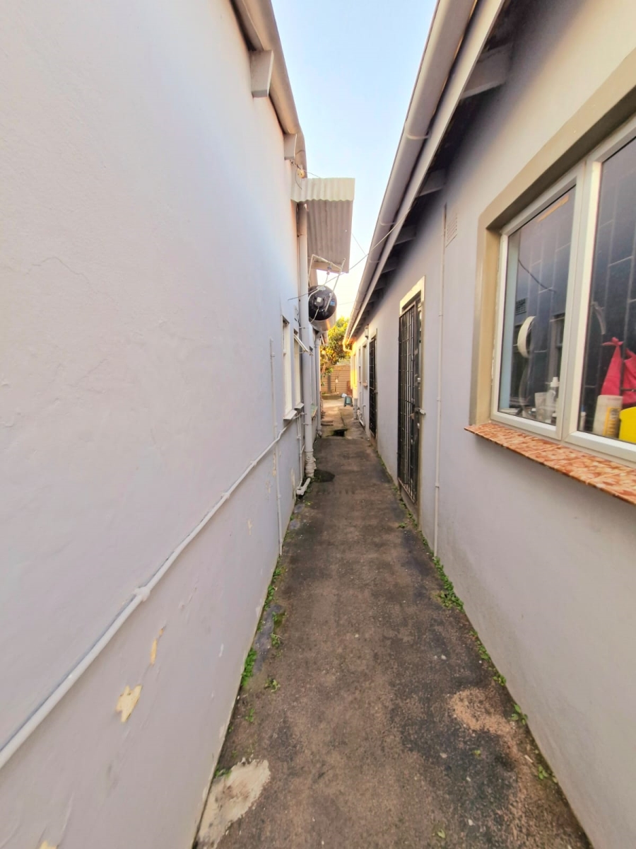 3 Bedroom Property for Sale in Shastri Park KwaZulu-Natal