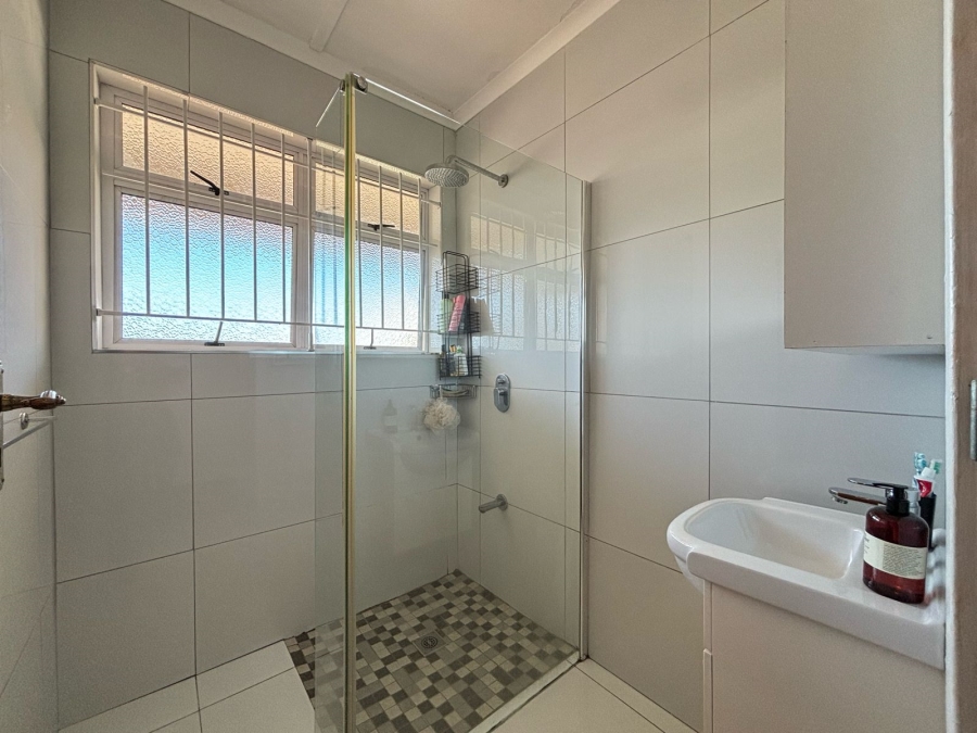 2 Bedroom Property for Sale in Glenwood KwaZulu-Natal