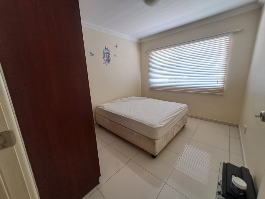 To Let 4 Bedroom Property for Rent in St Michaels On Sea KwaZulu-Natal