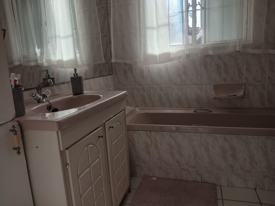 3 Bedroom Property for Sale in Margate KwaZulu-Natal