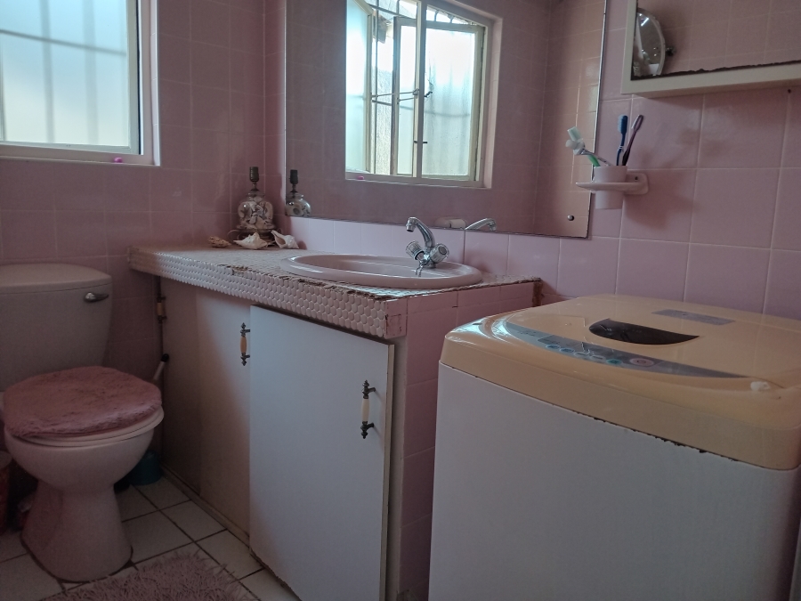 3 Bedroom Property for Sale in Margate KwaZulu-Natal