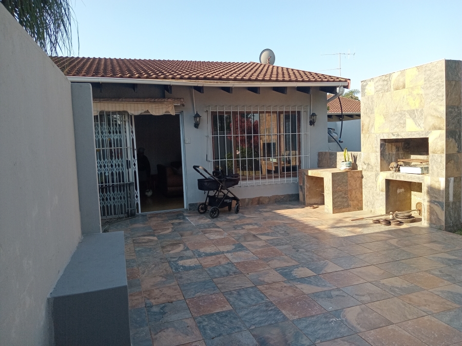 3 Bedroom Property for Sale in Margate KwaZulu-Natal