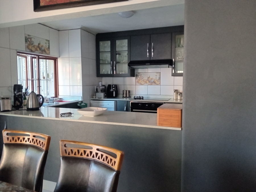3 Bedroom Property for Sale in Margate KwaZulu-Natal