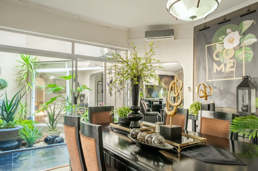 4 Bedroom Property for Sale in Amanzimtoti KwaZulu-Natal