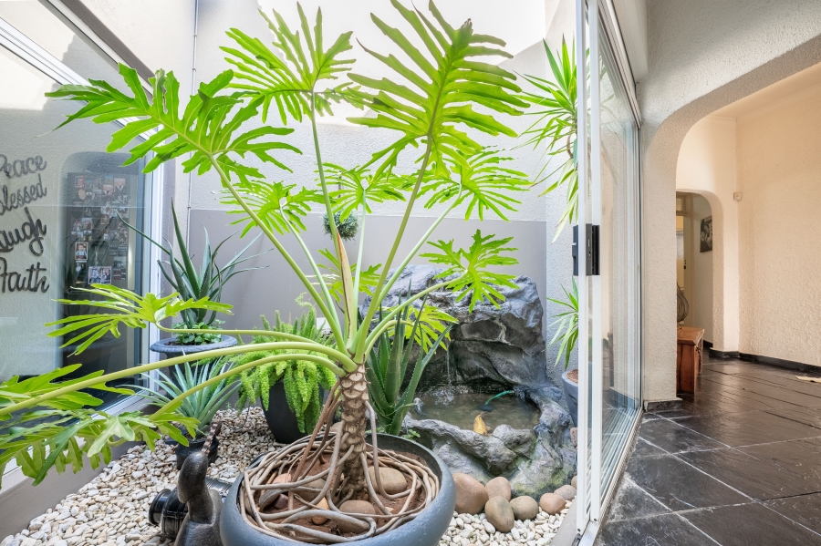 4 Bedroom Property for Sale in Amanzimtoti KwaZulu-Natal