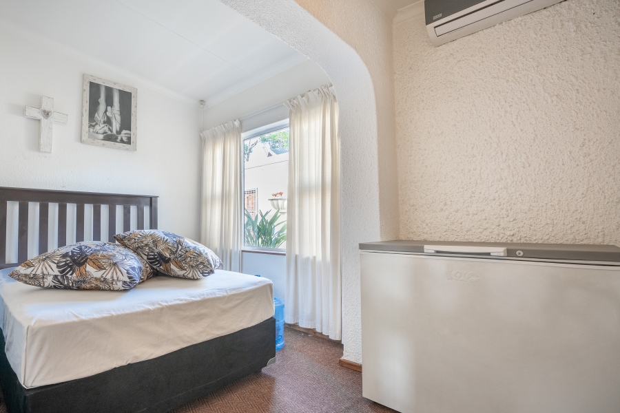 4 Bedroom Property for Sale in Amanzimtoti KwaZulu-Natal