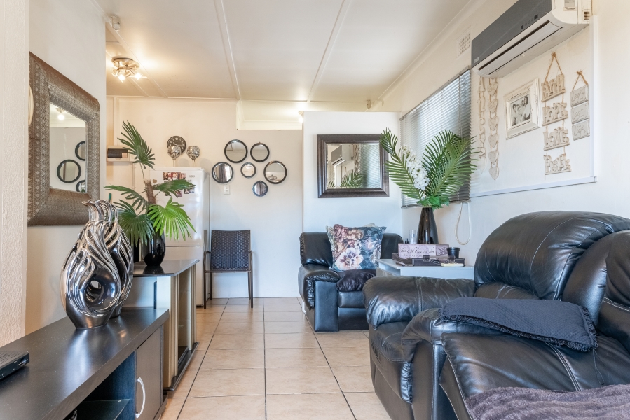 4 Bedroom Property for Sale in Amanzimtoti KwaZulu-Natal