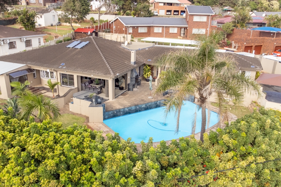 4 Bedroom Property for Sale in Amanzimtoti KwaZulu-Natal