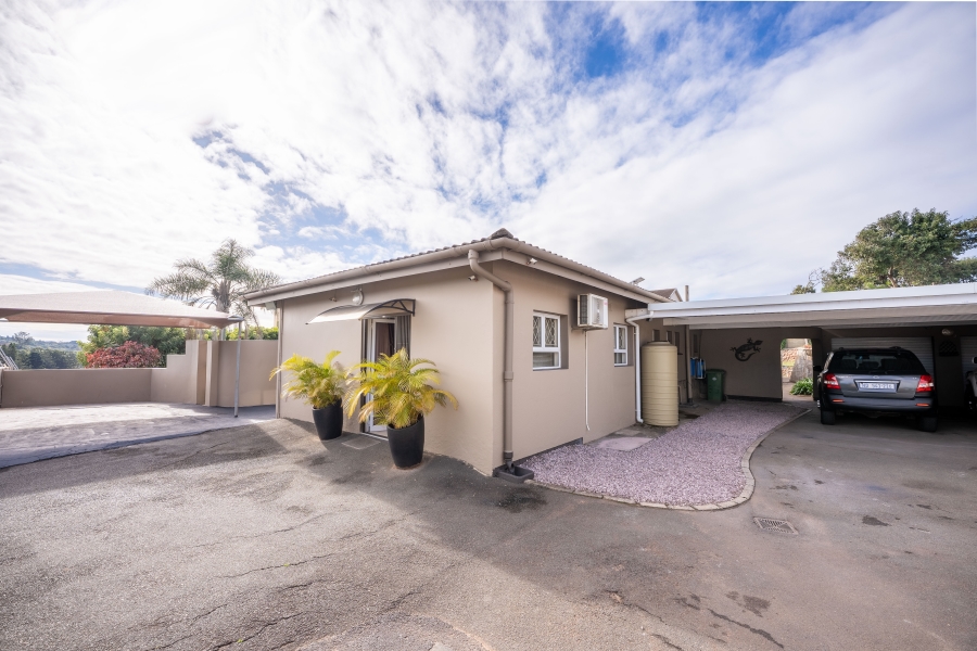 4 Bedroom Property for Sale in Amanzimtoti KwaZulu-Natal