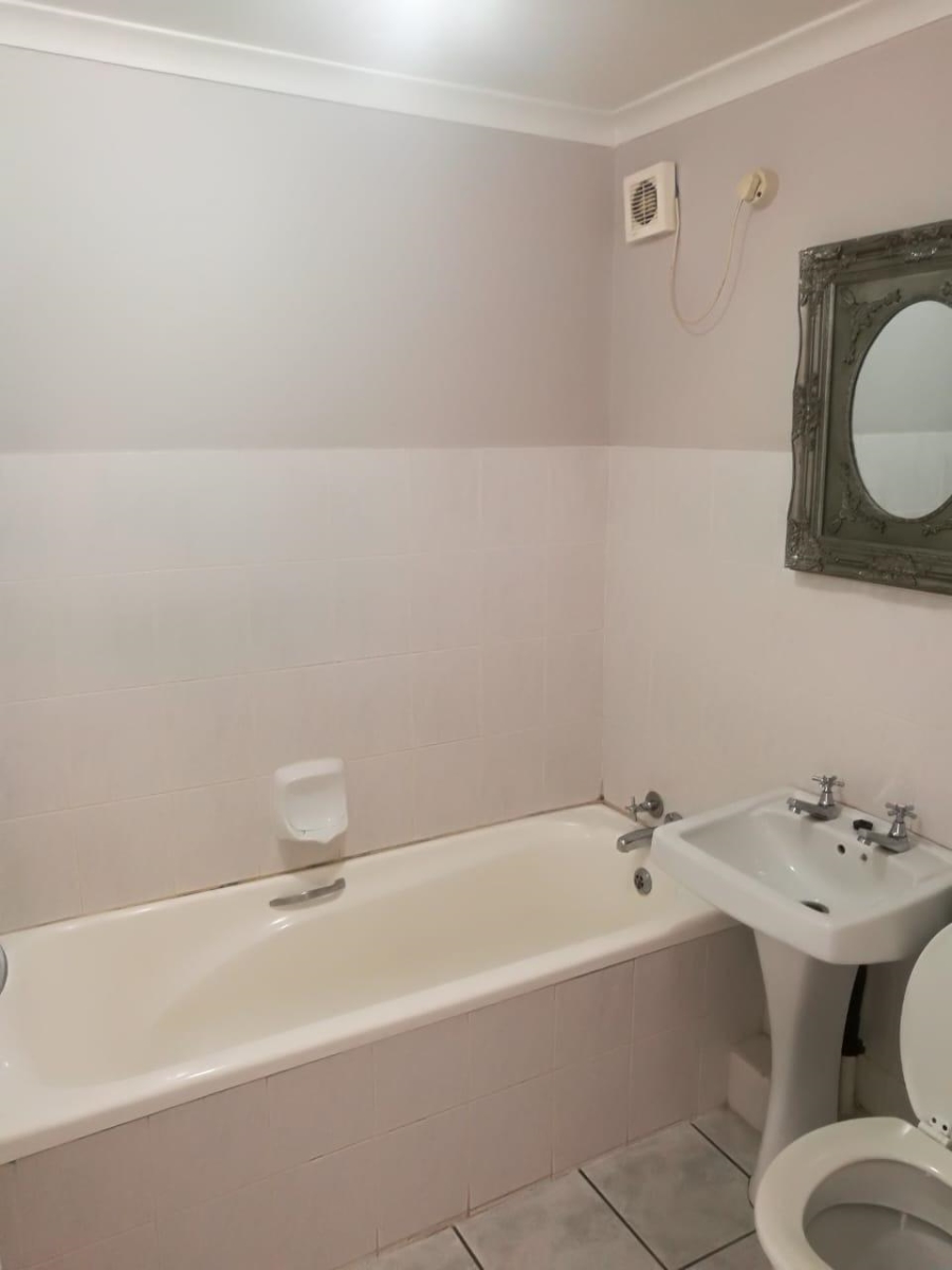 To Let 2 Bedroom Property for Rent in Hillcrest Central KwaZulu-Natal