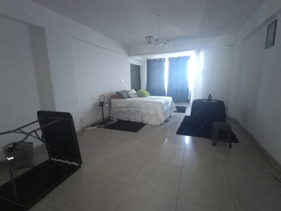 1 Bedroom Property for Sale in North Beach KwaZulu-Natal