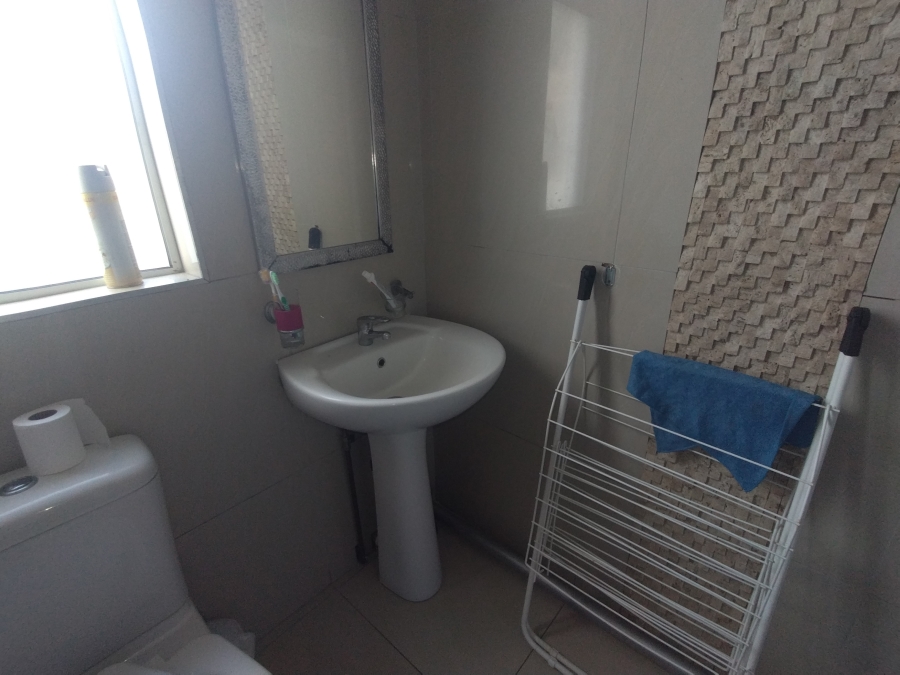 1 Bedroom Property for Sale in North Beach KwaZulu-Natal