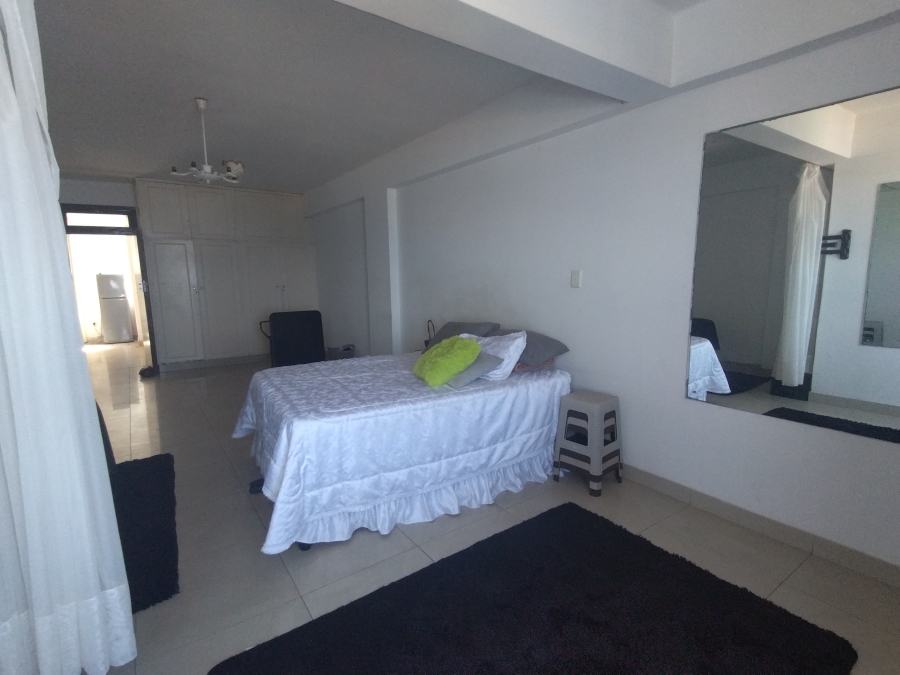 1 Bedroom Property for Sale in North Beach KwaZulu-Natal