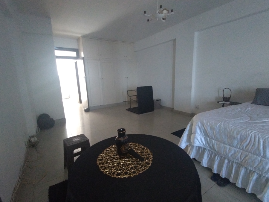 1 Bedroom Property for Sale in North Beach KwaZulu-Natal