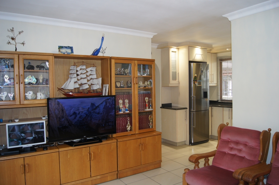 3 Bedroom Property for Sale in Parkgate KwaZulu-Natal