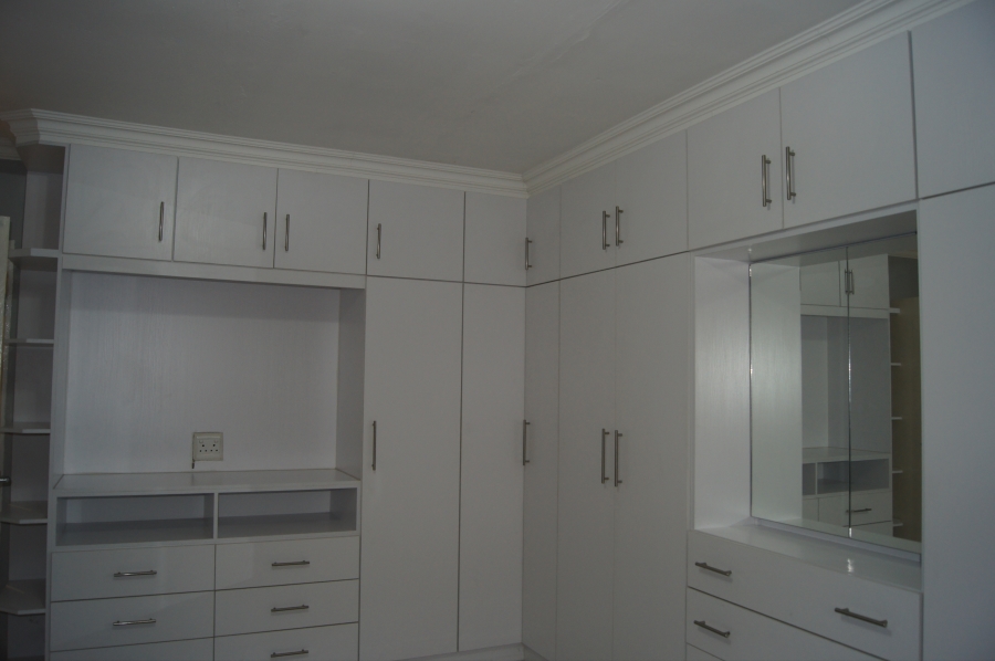 3 Bedroom Property for Sale in Parkgate KwaZulu-Natal
