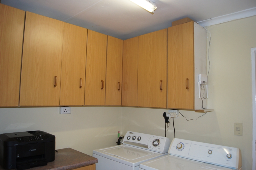 3 Bedroom Property for Sale in Parkgate KwaZulu-Natal