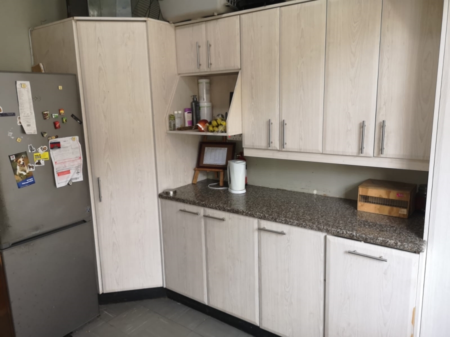 To Let 2 Bedroom Property for Rent in Glenwood KwaZulu-Natal