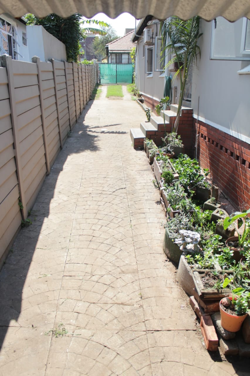 To Let 2 Bedroom Property for Rent in Glenwood KwaZulu-Natal