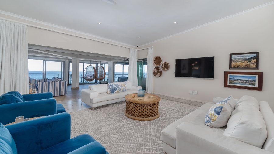 6 Bedroom Property for Sale in Sheffield Beach KwaZulu-Natal