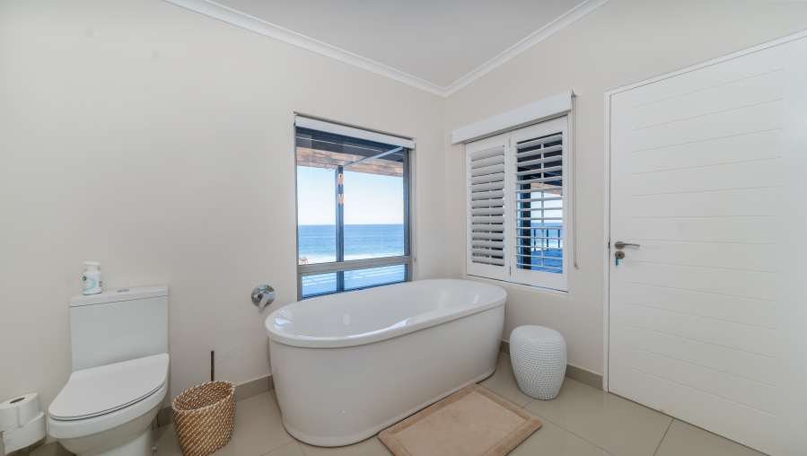 6 Bedroom Property for Sale in Sheffield Beach KwaZulu-Natal