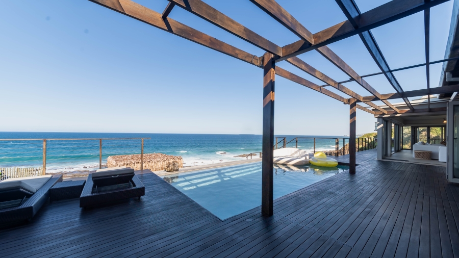 6 Bedroom Property for Sale in Sheffield Beach KwaZulu-Natal