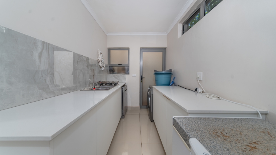 6 Bedroom Property for Sale in Sheffield Beach KwaZulu-Natal