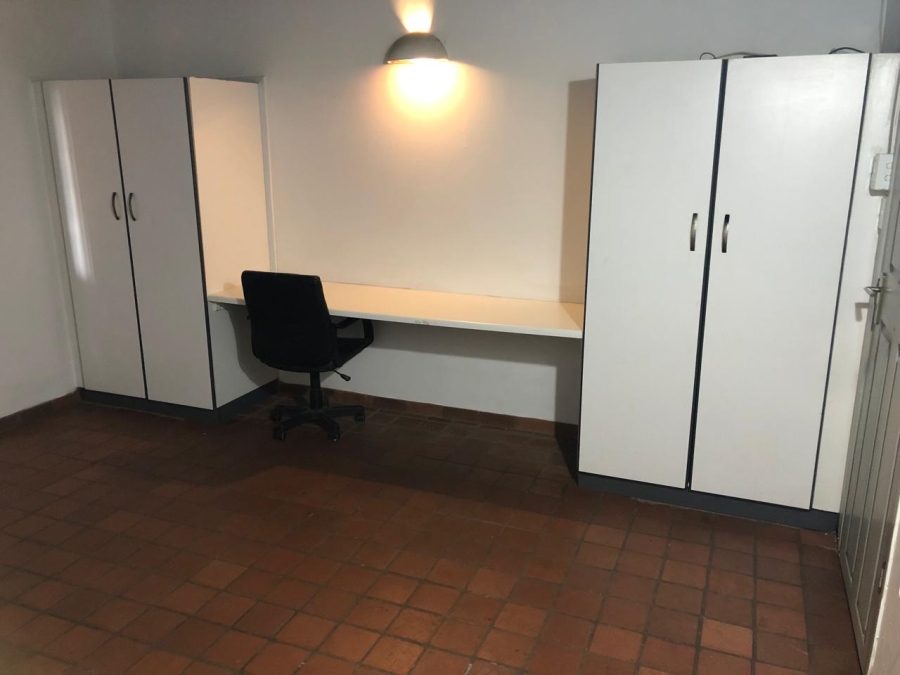 To Let 1 Bedroom Property for Rent in Westridge KwaZulu-Natal