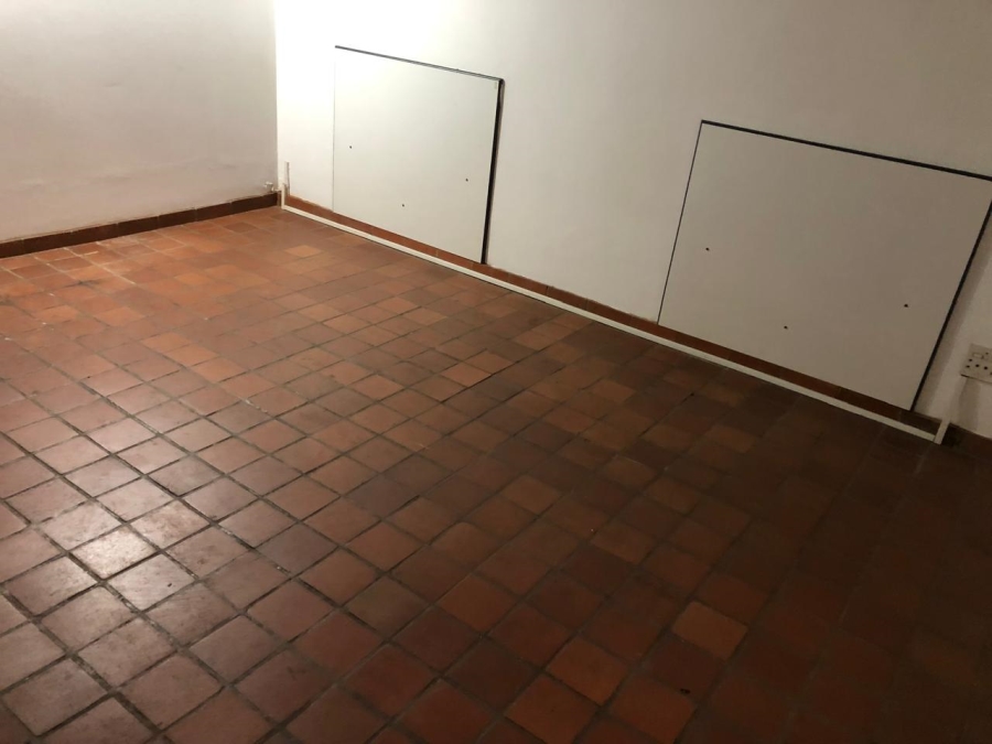 To Let 1 Bedroom Property for Rent in Westridge KwaZulu-Natal