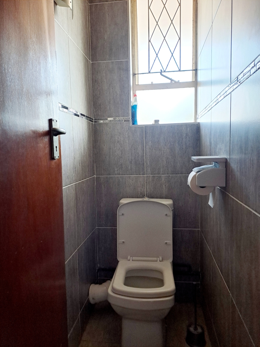 2 Bedroom Property for Sale in Pinetown KwaZulu-Natal