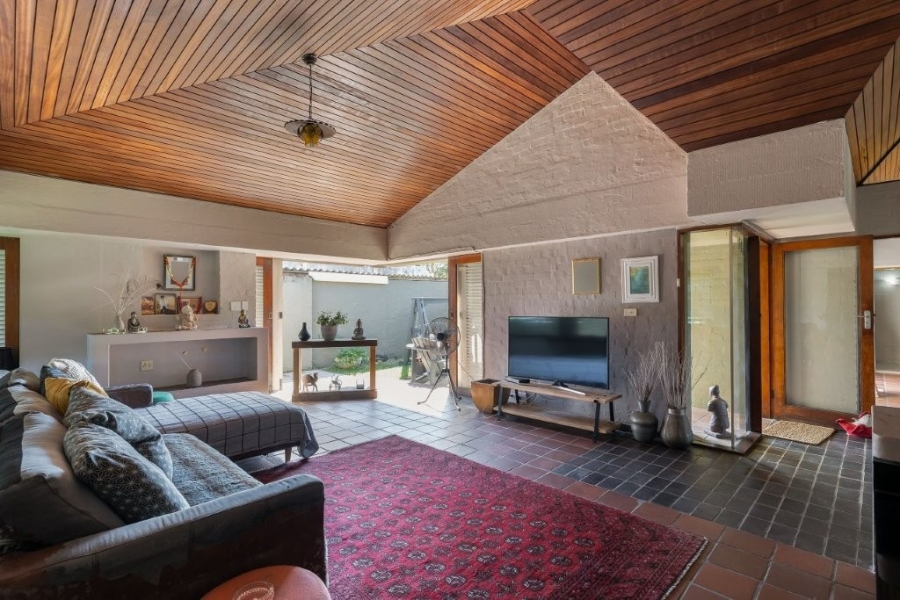 5 Bedroom Property for Sale in Kenville KwaZulu-Natal