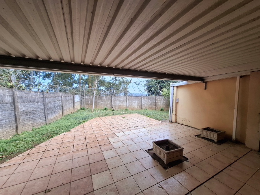1 Bedroom Property for Sale in Fields Hill KwaZulu-Natal
