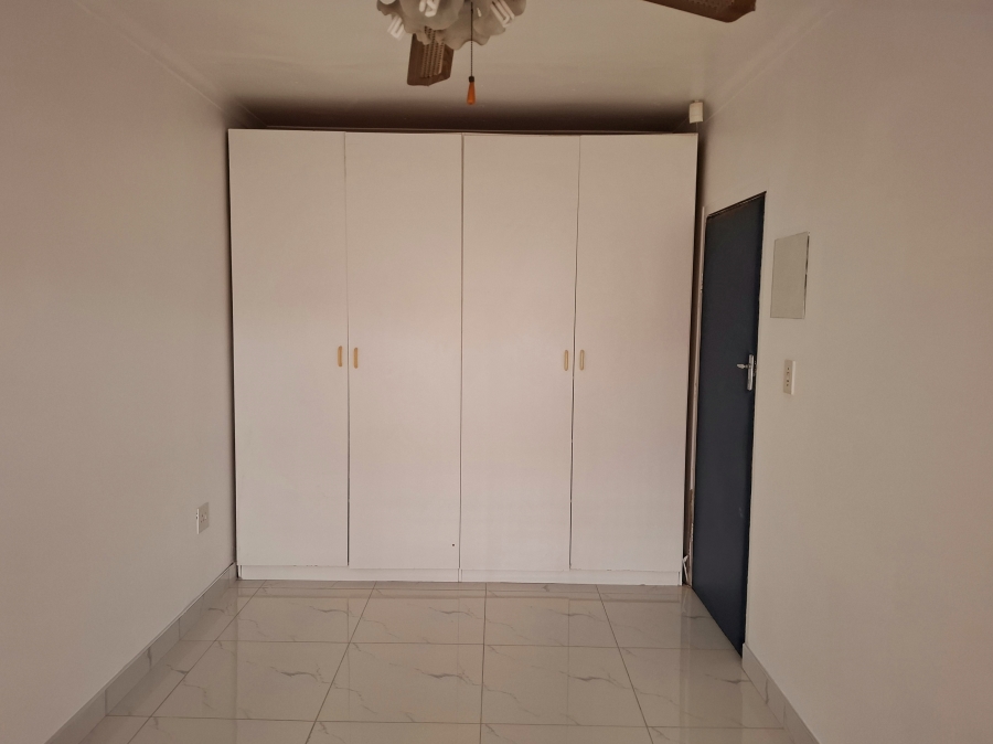 1 Bedroom Property for Sale in Fields Hill KwaZulu-Natal