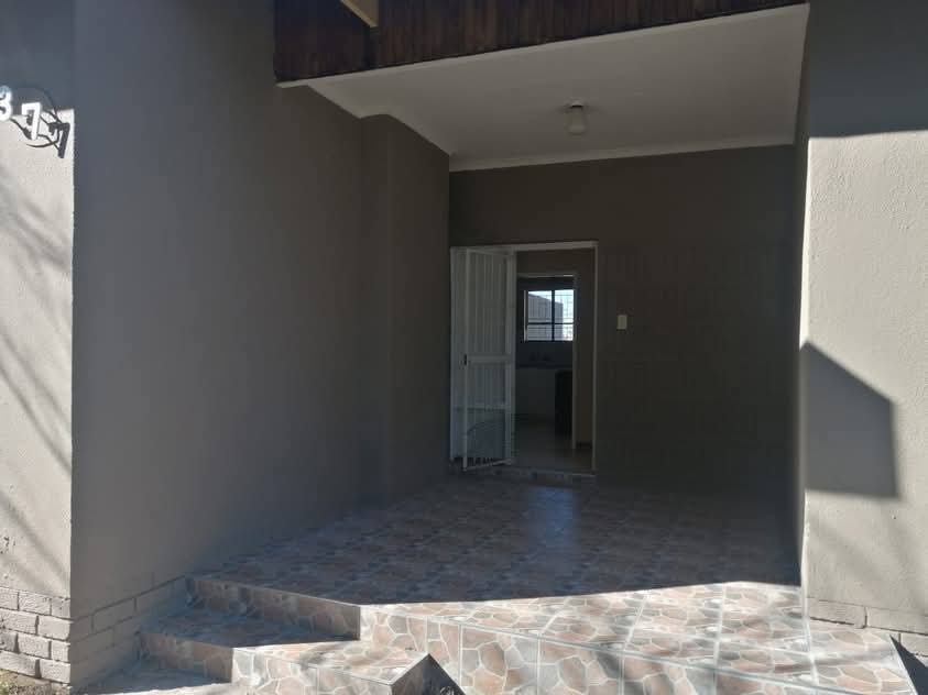 4 Bedroom Property for Sale in Pioneer Park KwaZulu-Natal