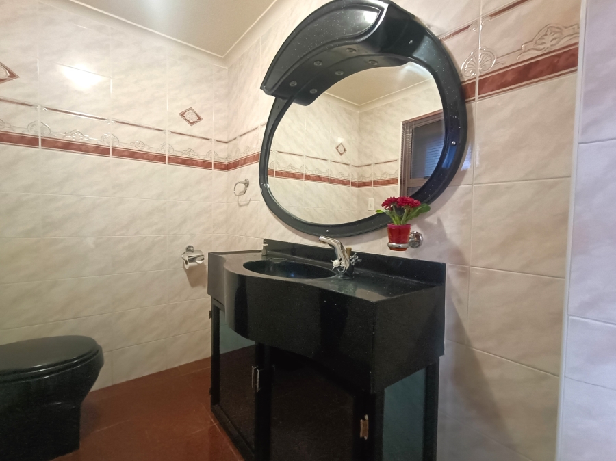 To Let 3 Bedroom Property for Rent in Tuzi Gazi KwaZulu-Natal