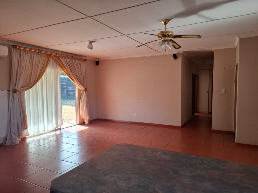 To Let 3 Bedroom Property for Rent in Birdswood KwaZulu-Natal