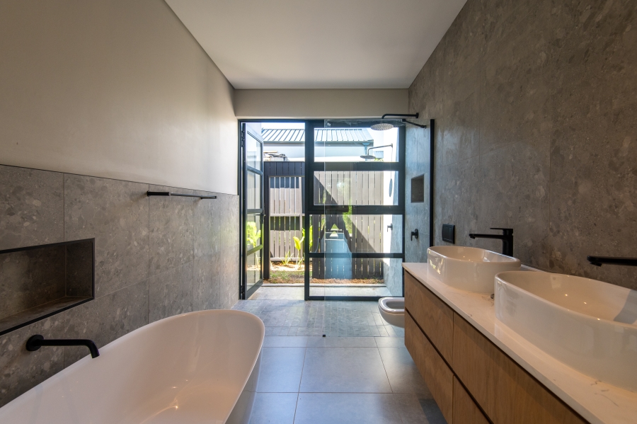 3 Bedroom Property for Sale in Elaleni Coastal Forest Estate KwaZulu-Natal