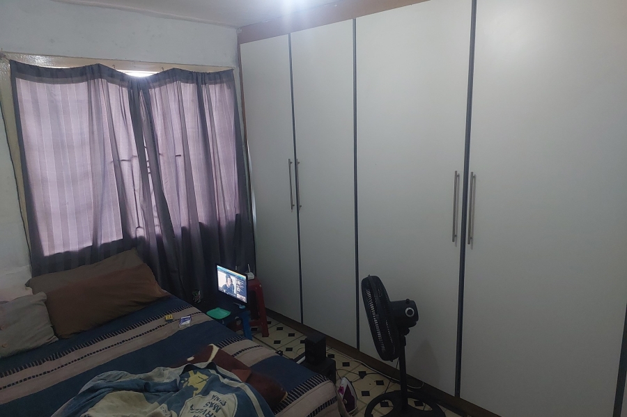 1 Bedroom Property for Sale in Grove End KwaZulu-Natal