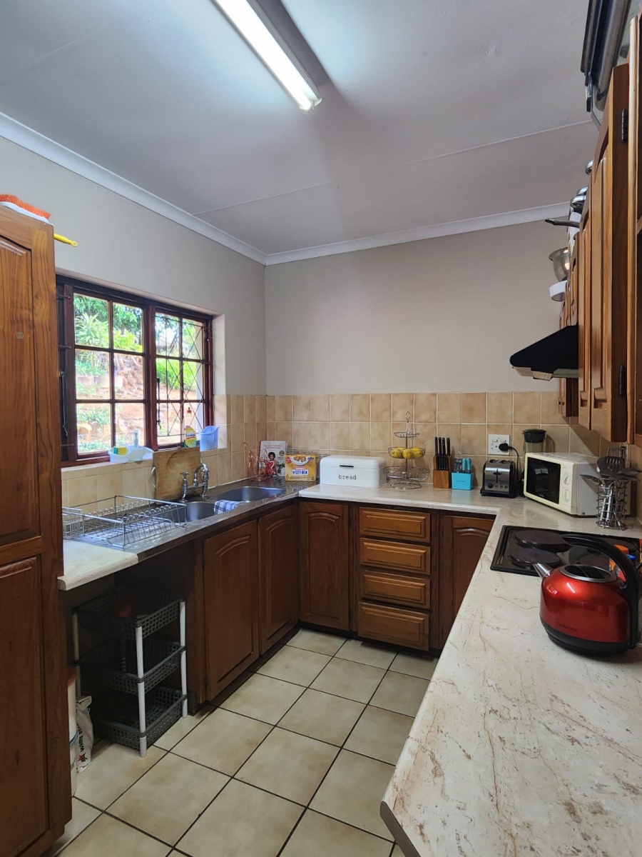 To Let 3 Bedroom Property for Rent in Waterfall KwaZulu-Natal