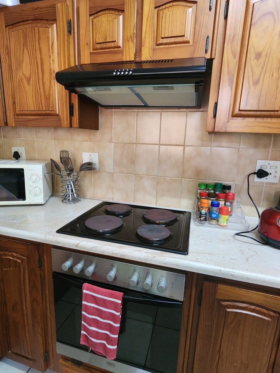 To Let 3 Bedroom Property for Rent in Waterfall KwaZulu-Natal