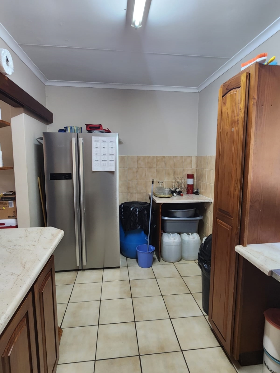 To Let 3 Bedroom Property for Rent in Waterfall KwaZulu-Natal