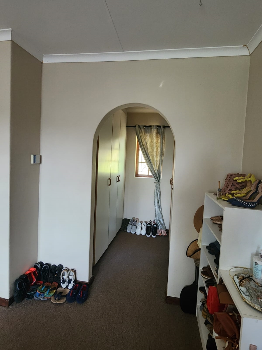To Let 3 Bedroom Property for Rent in Waterfall KwaZulu-Natal