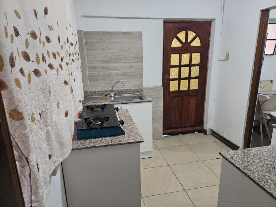 To Let 1 Bedroom Property for Rent in Reservoir Hills KwaZulu-Natal