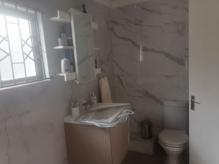 3 Bedroom Property for Sale in Kwamakutha KwaZulu-Natal