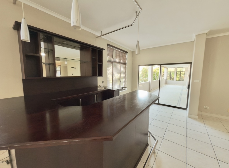 To Let 4 Bedroom Property for Rent in Umhlanga KwaZulu-Natal