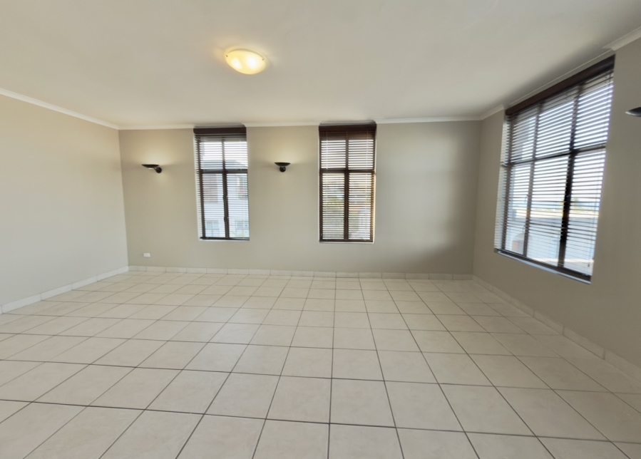 To Let 4 Bedroom Property for Rent in Umhlanga KwaZulu-Natal
