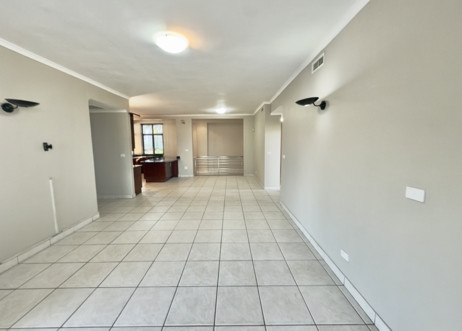 To Let 4 Bedroom Property for Rent in Umhlanga KwaZulu-Natal
