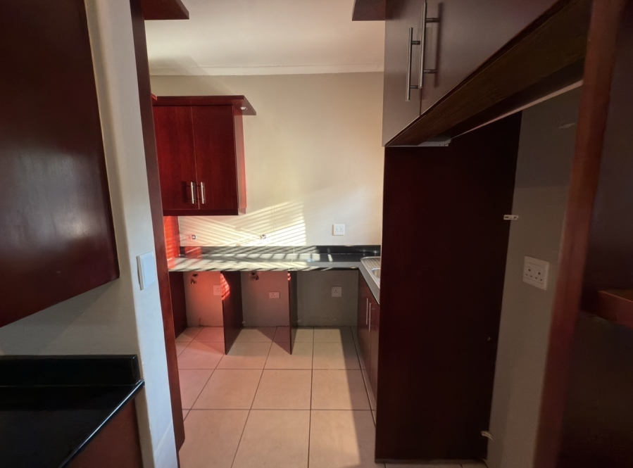 To Let 4 Bedroom Property for Rent in Umhlanga KwaZulu-Natal